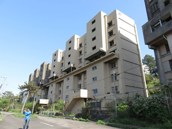 46-1-池島炭鉱社宅群25〜31号棟-s